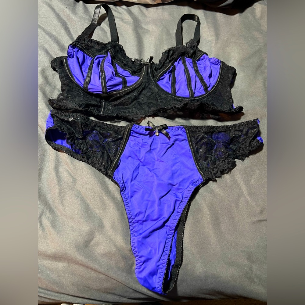 SHEIN Black & Purple Lace Underwire Lingerie Set